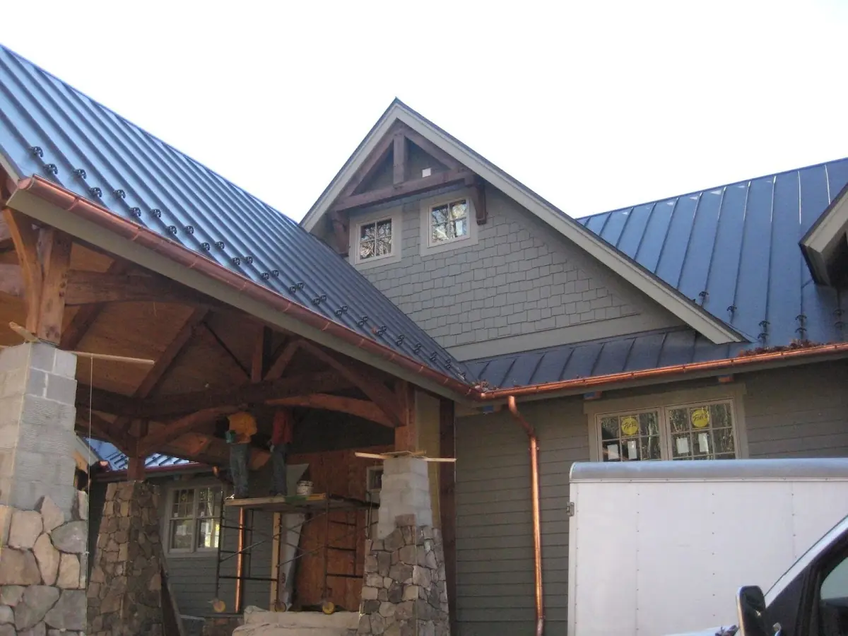 Craftsman Roofing team delivering quality roofing work in Toccoa Falls